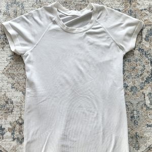 Lululemon swiftly short sleeve 8 white